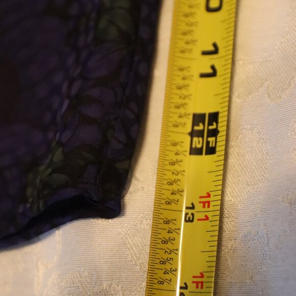 Ann Taylor Blue/Black/Green Dotted Floral Flowy Pheasant Top Size Large - Picture 7 of 13